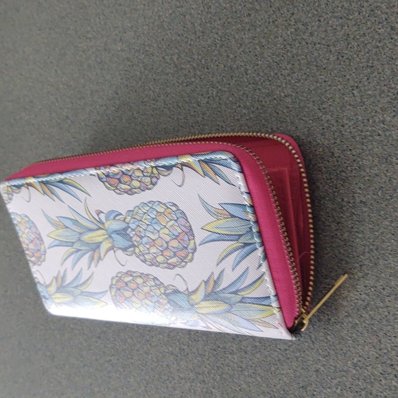 Ladies Wallet - Picture 3 of 7